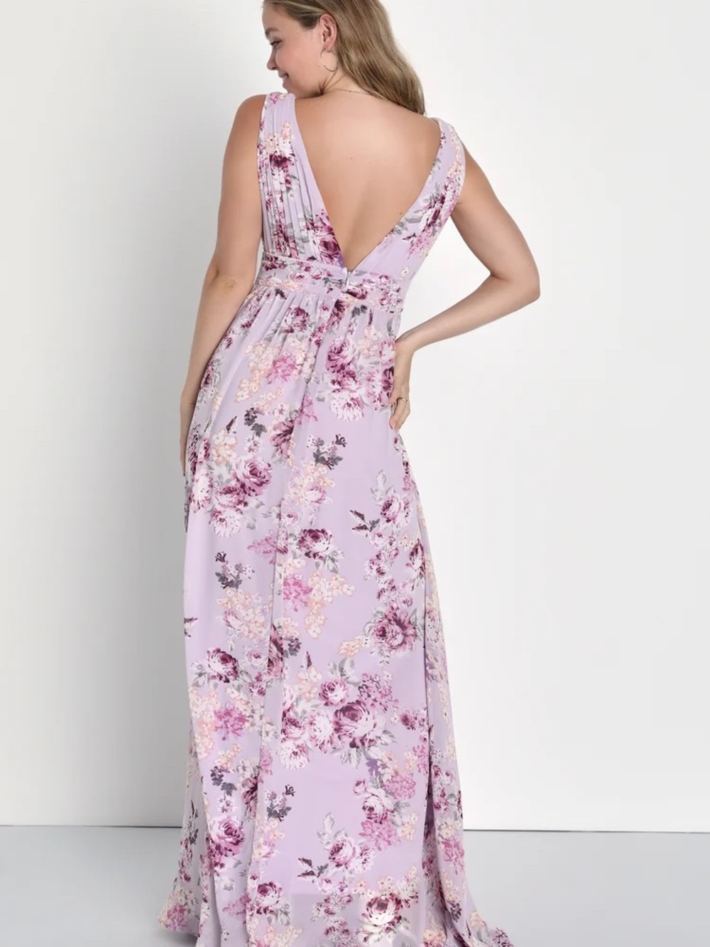 🌸 Lulus Lavender Floral Maxi Dress – Size Medium - Picture 3 of 5